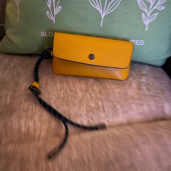 Eye glasses 🤓 case by Coach! - Picture 5 of 5